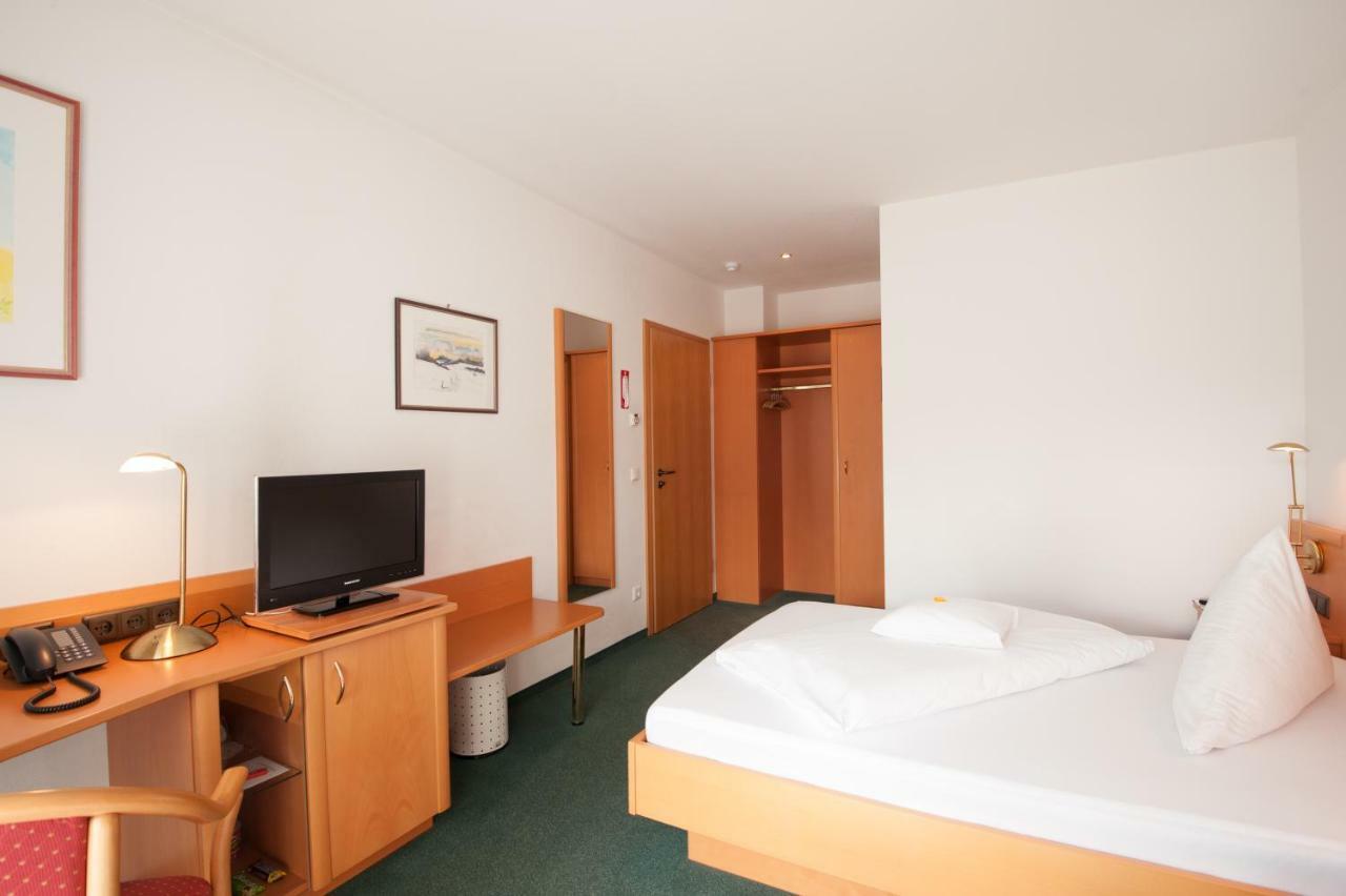 Hotel Schwaiger Glonn Zewnętrze zdjęcie